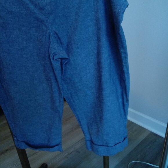 Alfred Dunner Women's 18 Classic Capris - Picture 7 of 9